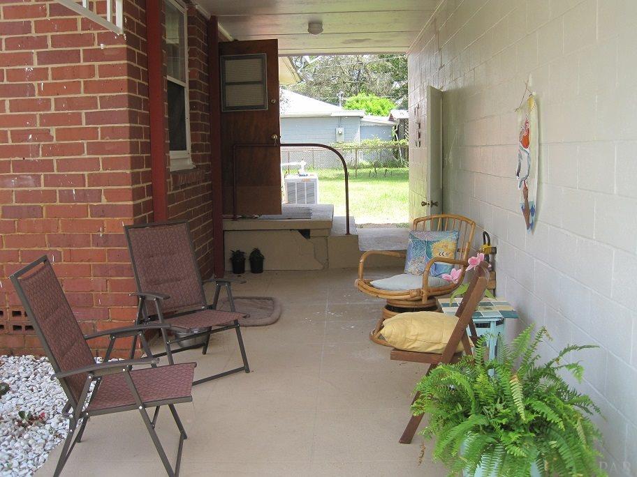 201 Southeast Gilliland Road Pensacola, FL 32507 - Photo 4 of 9