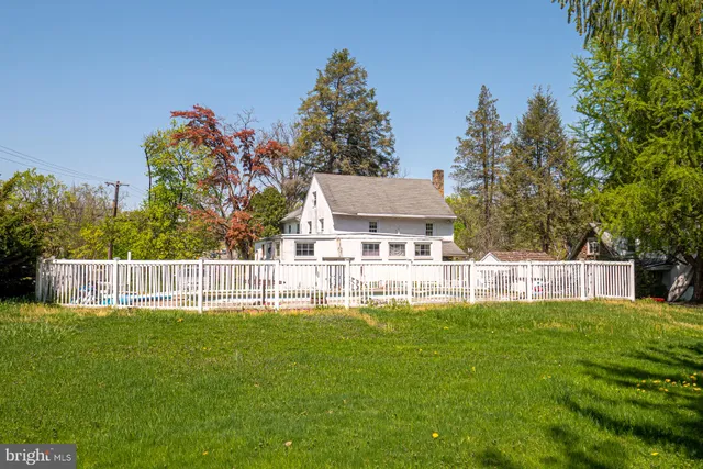 $800,000 | 651 Schuylkill Road, Phoenixville, PA 19460