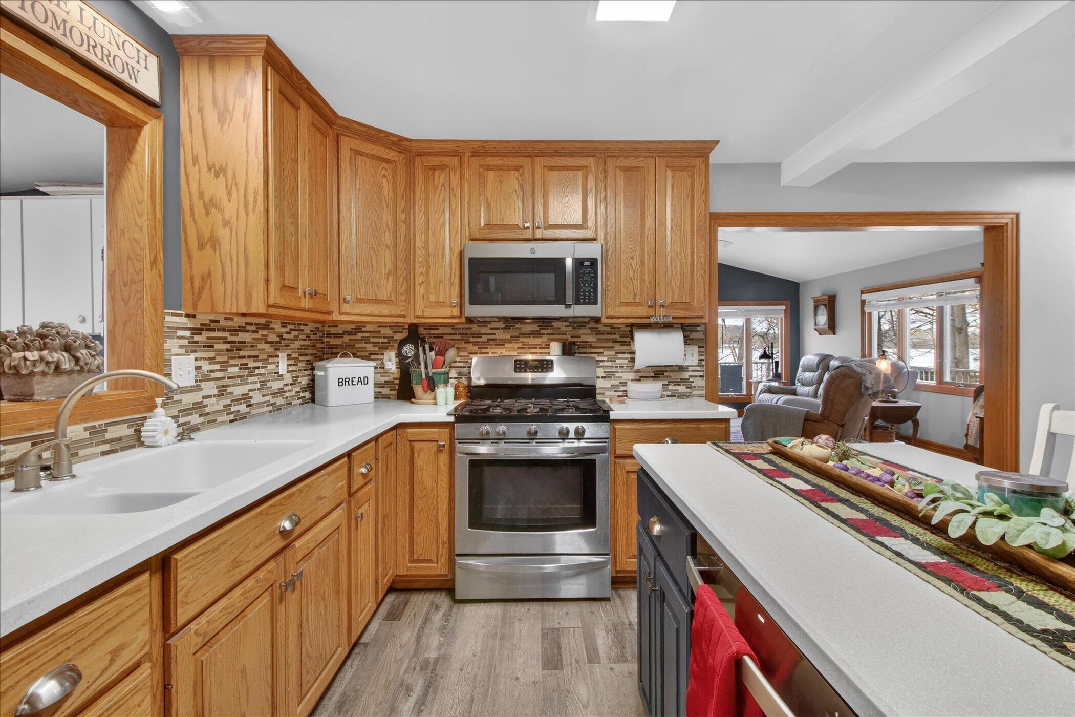4961 Almy Road Six Lakes, MI 48886 - Photo 15 of 58 15-4961-Almy-Rd-Six-Lakes-Windowstill