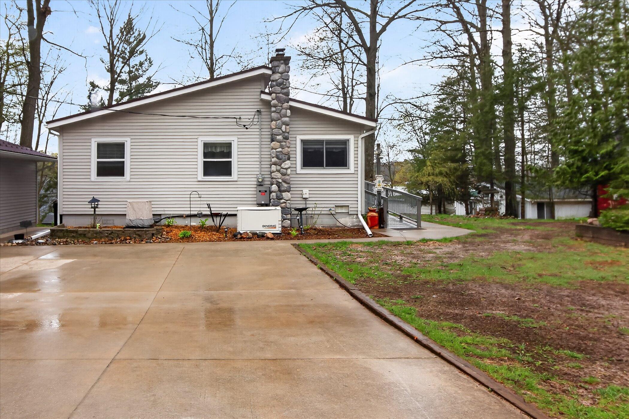 4961 Almy Road Six Lakes, MI 48886 - Photo 2 of 58 02-4961-Almy-Rd-Six-Lakes-Windowstill
