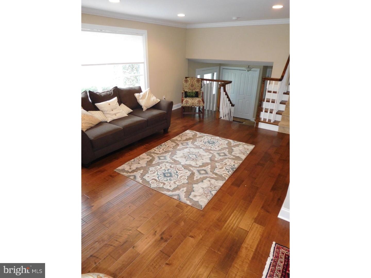 640 West Rolling Road Springfield, PA 19064 - Photo 4 of 21