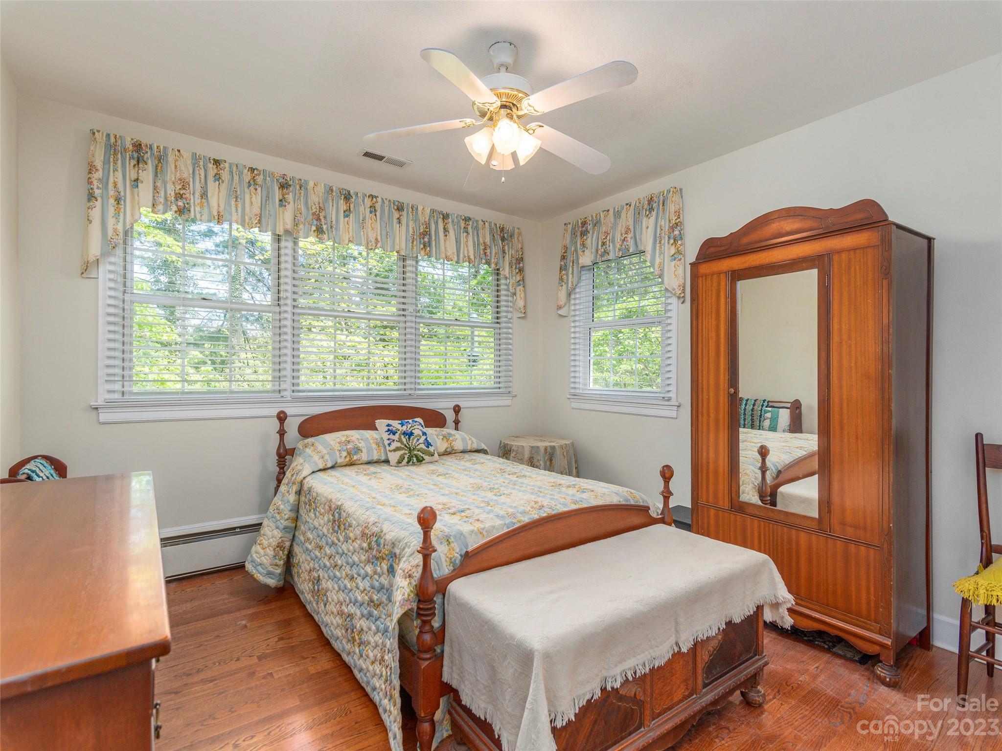 191 Highland Road Waynesville, NC 28786 - Photo 11 of 25 Gallery Image 11