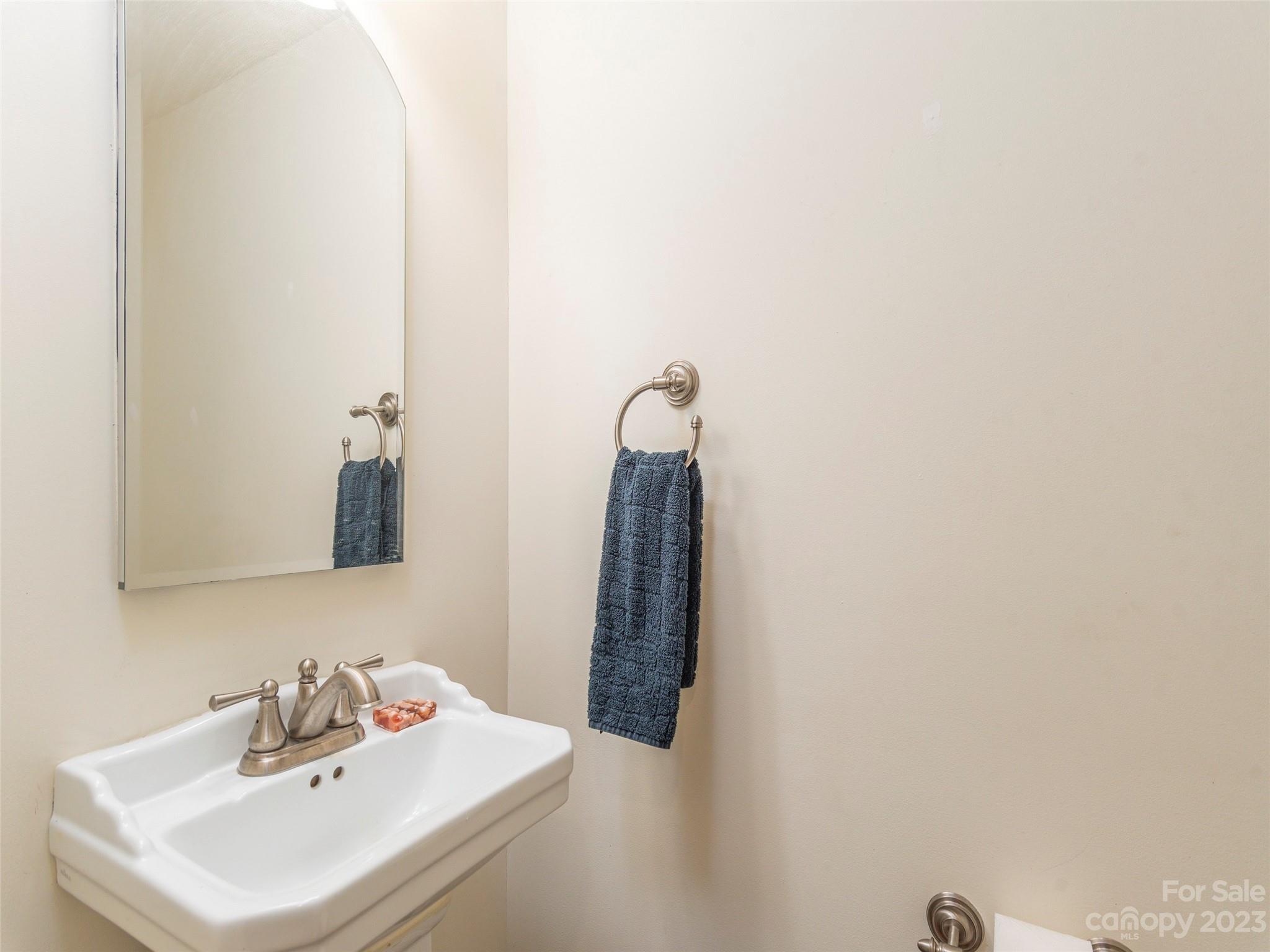 191 Highland Road Waynesville, NC 28786 - Photo 12 of 25 Gallery Image 12