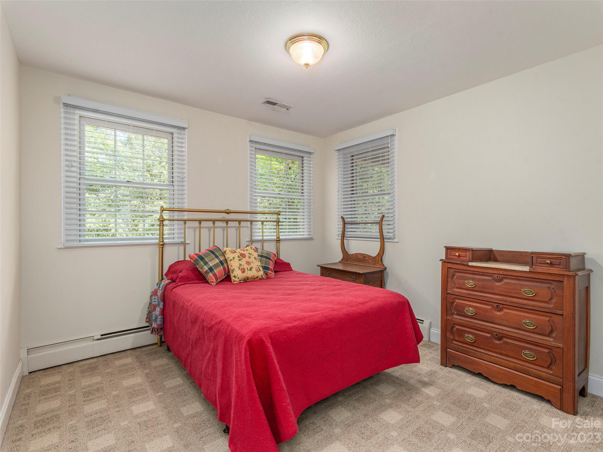 191 Highland Road Waynesville, NC 28786 - Photo 17 of 25 Gallery Image 17