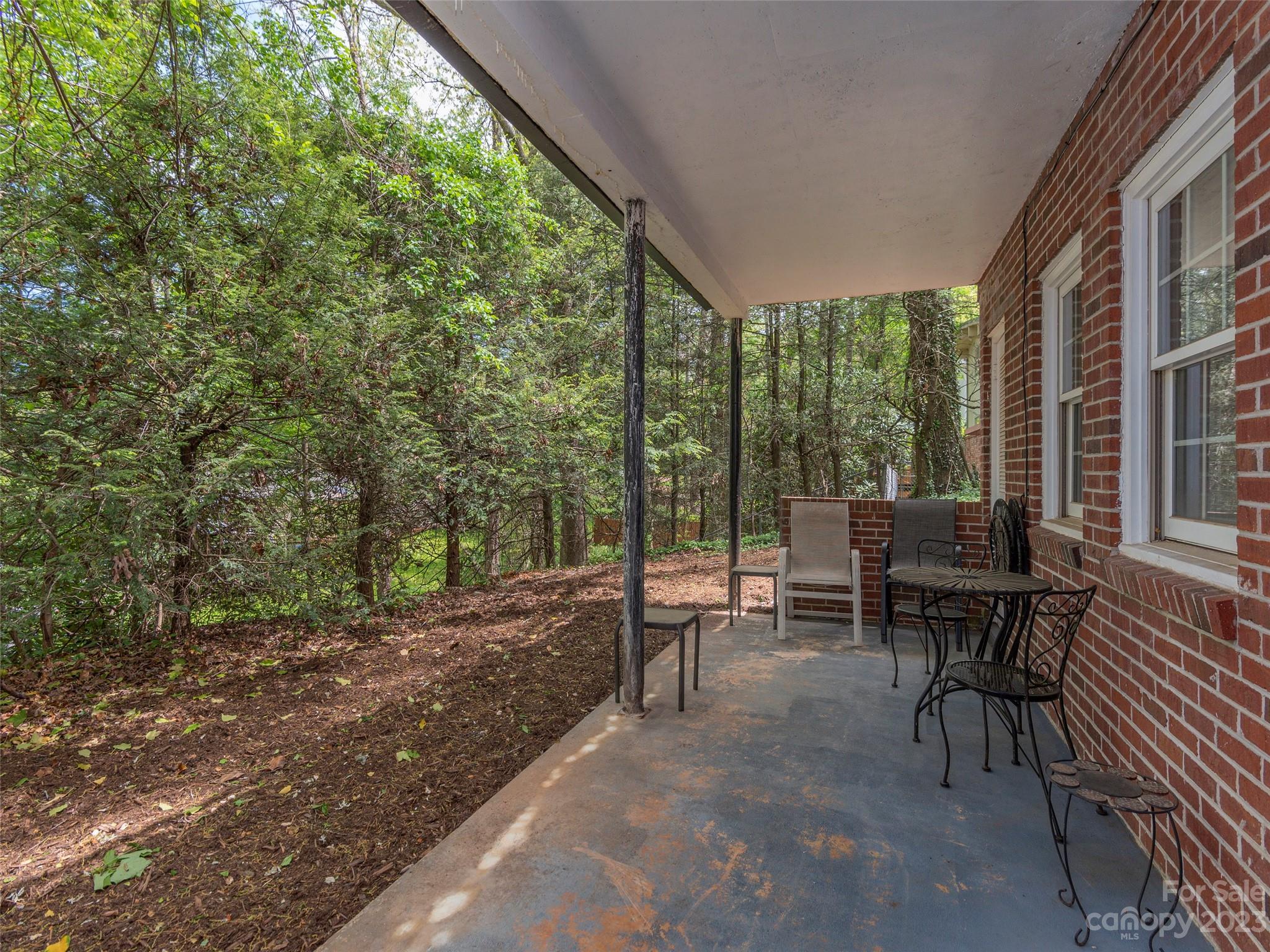 191 Highland Road Waynesville, NC 28786 - Photo 20 of 25 Gallery Image 20