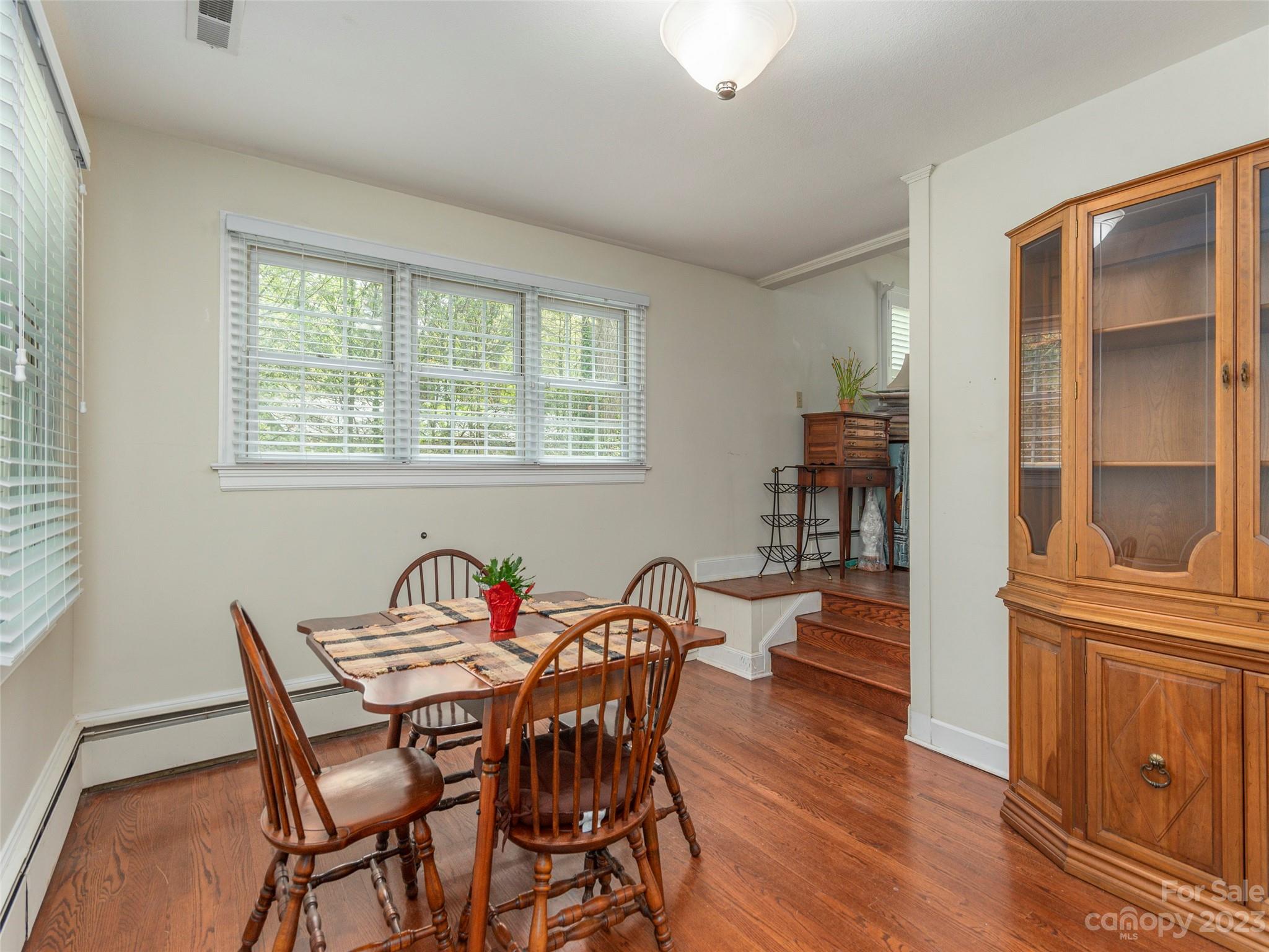 191 Highland Road Waynesville, NC 28786 - Photo 4 of 25 Gallery Image 4