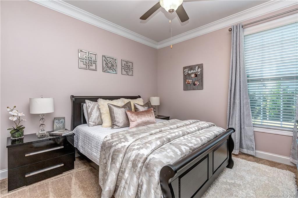8243 Dallas Bay Road Charlotte, NC 28278 - Photo 14 of 40 Gallery Image 14
