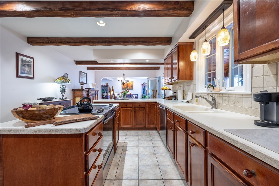 30 Burnt Swamp Road Cumberland, RI 02864 - Photo 16 of 38