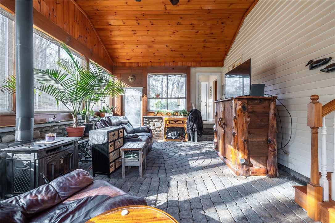 30 Burnt Swamp Road Cumberland, RI 02864 - Photo 17 of 38