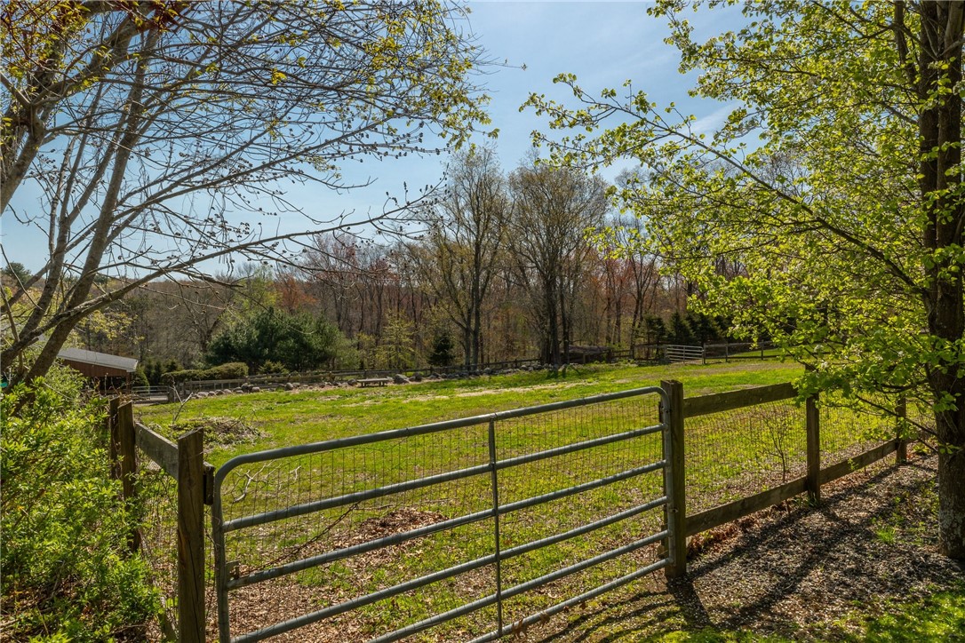 30 Burnt Swamp Road Cumberland, RI 02864 - Photo 29 of 38