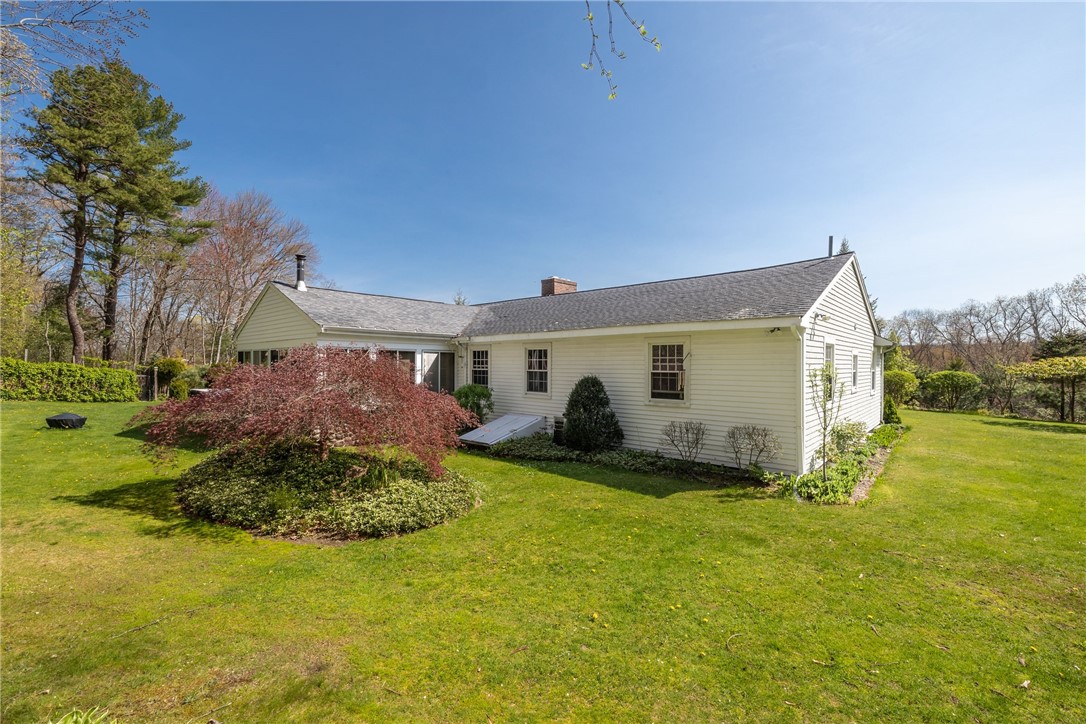 30 Burnt Swamp Road Cumberland, RI 02864 - Photo 9 of 38