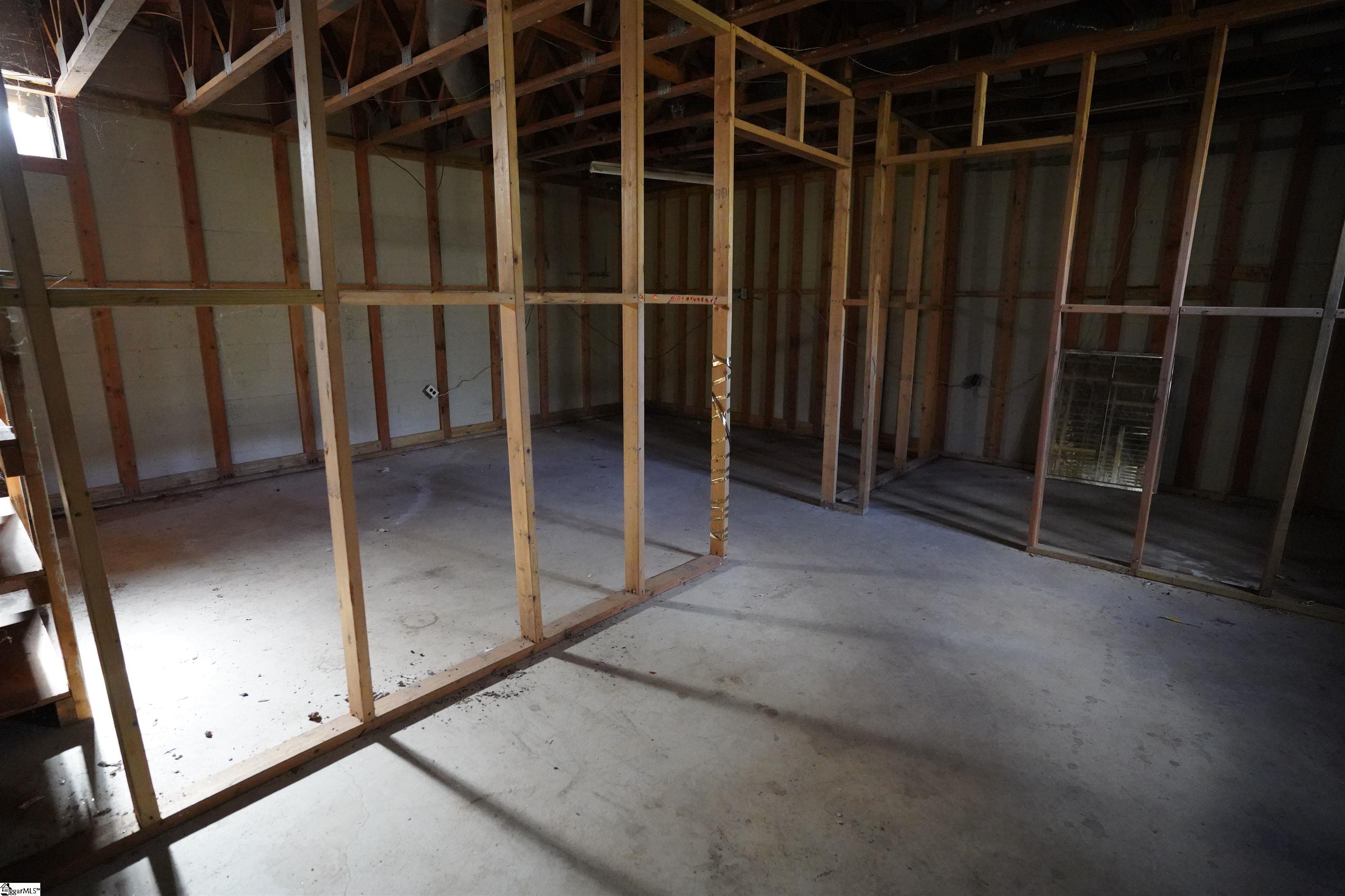 660 State Rd S-42-423 Enoree, SC 29335 - Photo 15 of 27