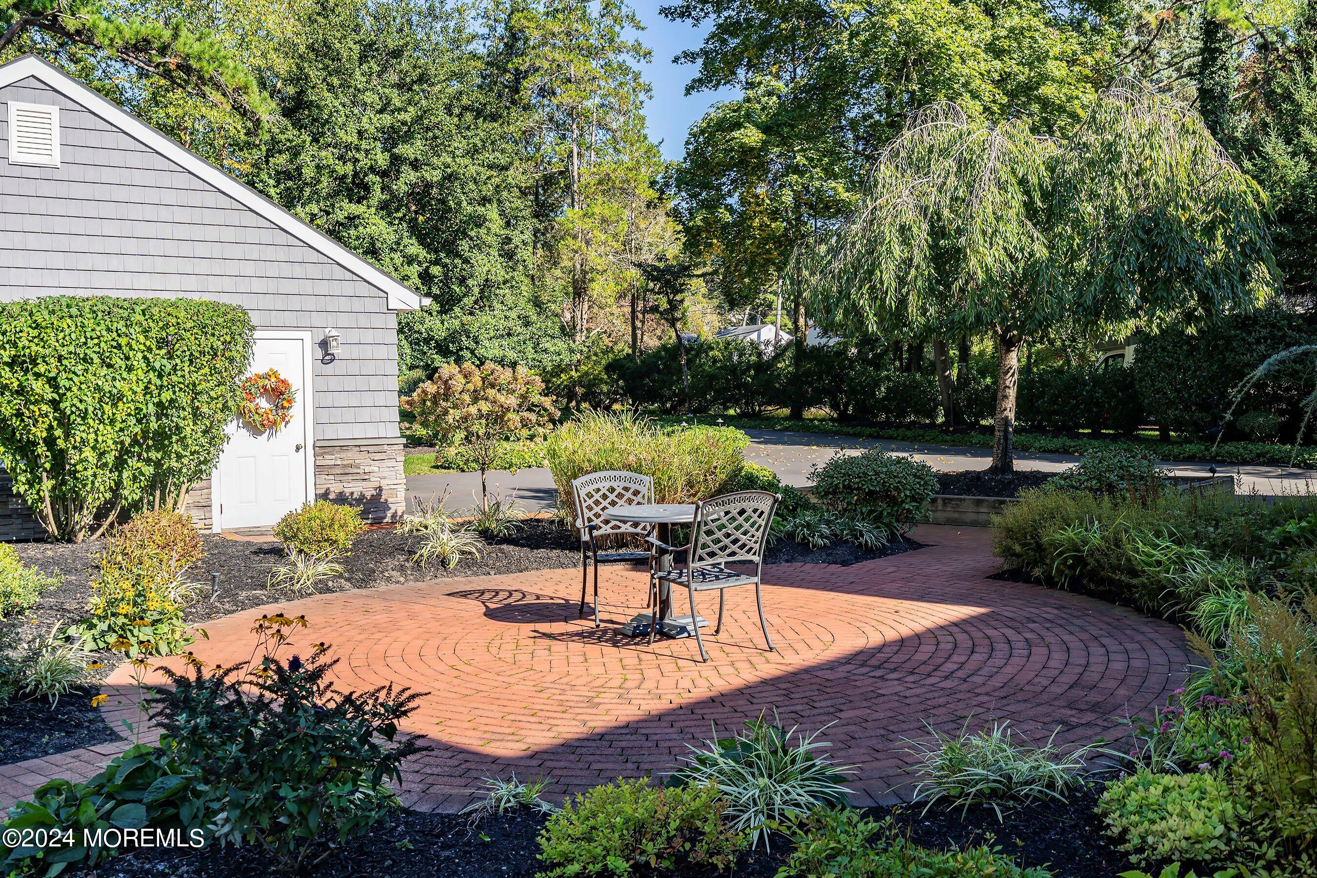 2417 Riverside Terrace Manasquan, NJ 08736 - Photo 73 of 80 06-Front Courtyard 1