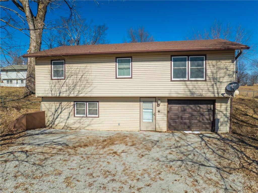 601 East James Road Gallatin, MO 64640 - Photo 1 of 1