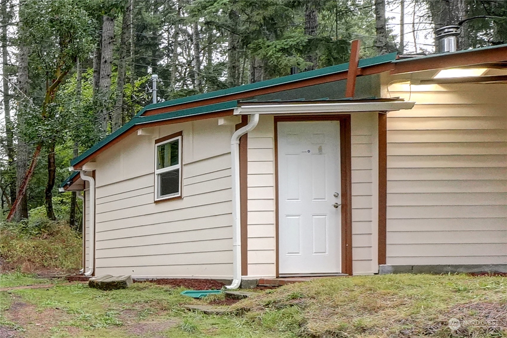 564 Northeast Gladwin Road Belfair, WA 98528 - Photo 15 of 21 Gallery Image 15