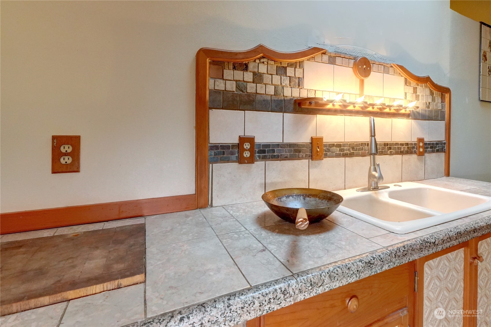 564 Northeast Gladwin Road Belfair, WA 98528 - Photo 5 of 21 Gallery Image 5
