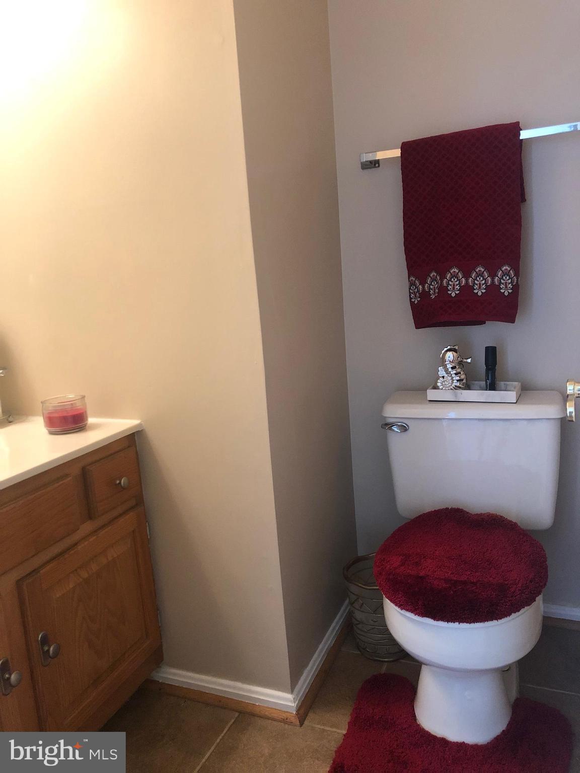 14205 Summit Lane Laurel, MD 20708 - Photo 21 of 48 Main level Half bath