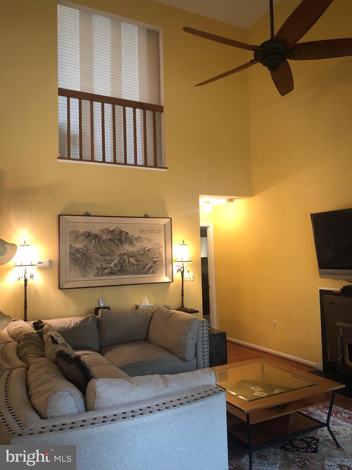 14205 Summit Lane Laurel, MD 20708 - Photo 27 of 48 Loft above Living Room (Open or Private)
