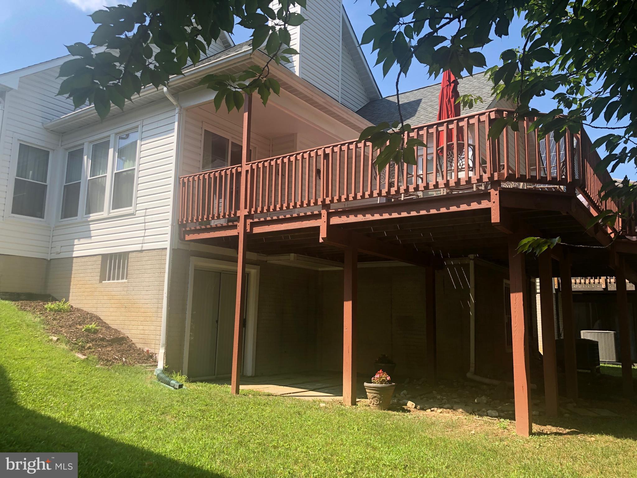 14205 Summit Lane Laurel, MD 20708 - Photo 4 of 48 Rear Deck