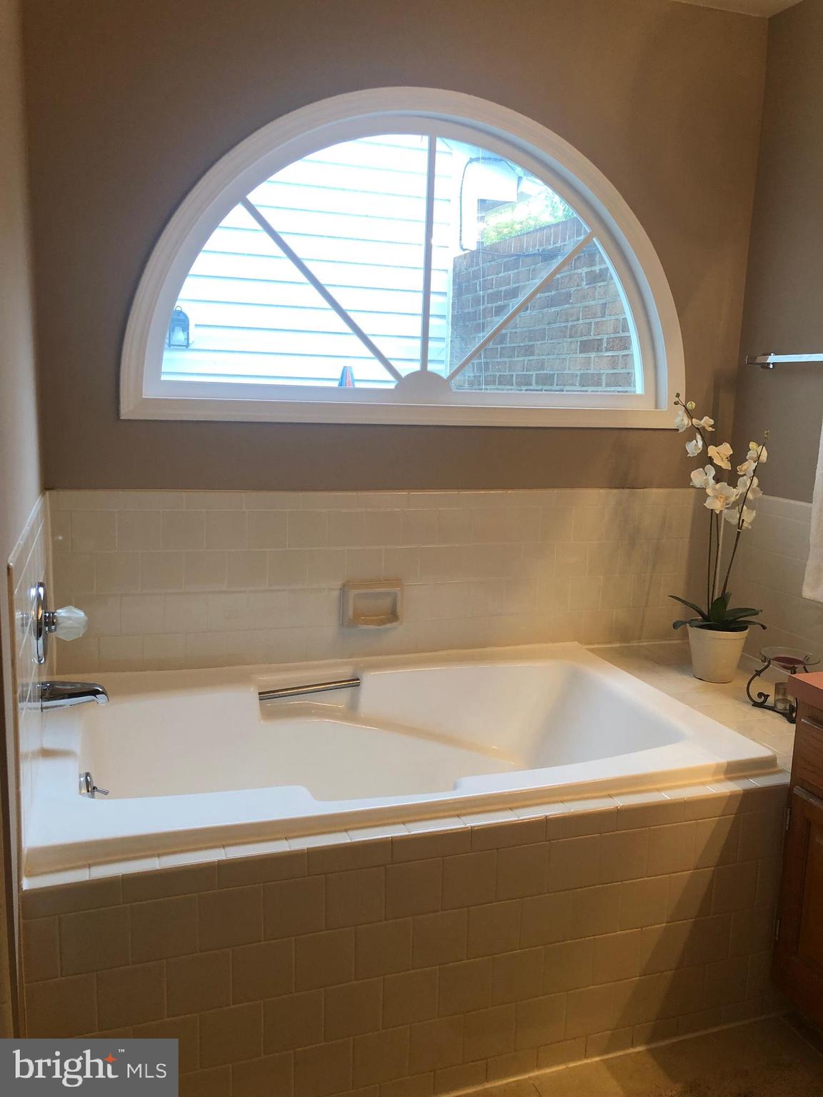 14205 Summit Lane Laurel, MD 20708 - Photo 32 of 48 Enjoy garden tub in Master Bath