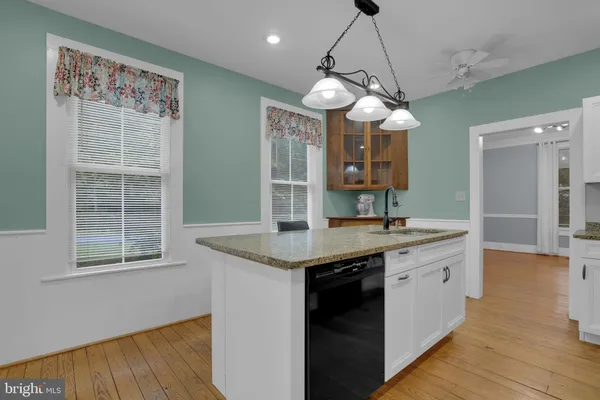 $382,000 | 12564 Hacksneck Road, Hacksneck, VA 23358