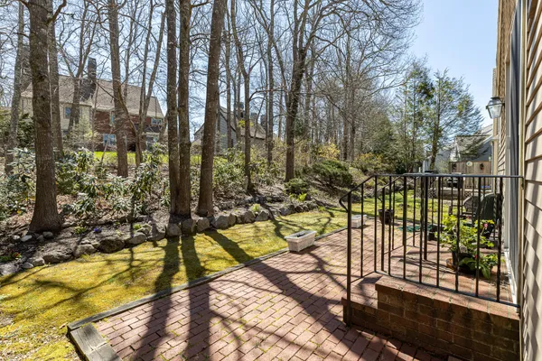 $521,000 | 4 Bishops Park, Mashpee, MA 02649