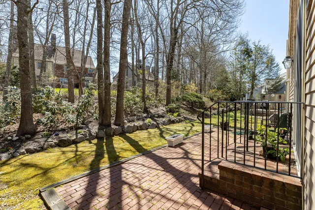 $525,000 | 4 Bishops Park, Mashpee, MA 02649