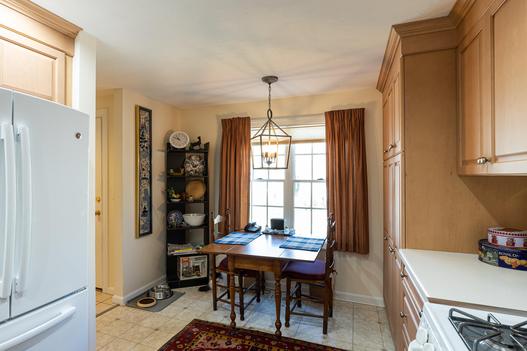 4 Bishops Park Mashpee, MA 02649 - Photo 8 of 17 kitchen