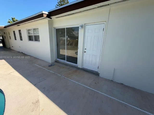 $4,750 | 19810 Holiday Road, Cutler Bay, FL 33157