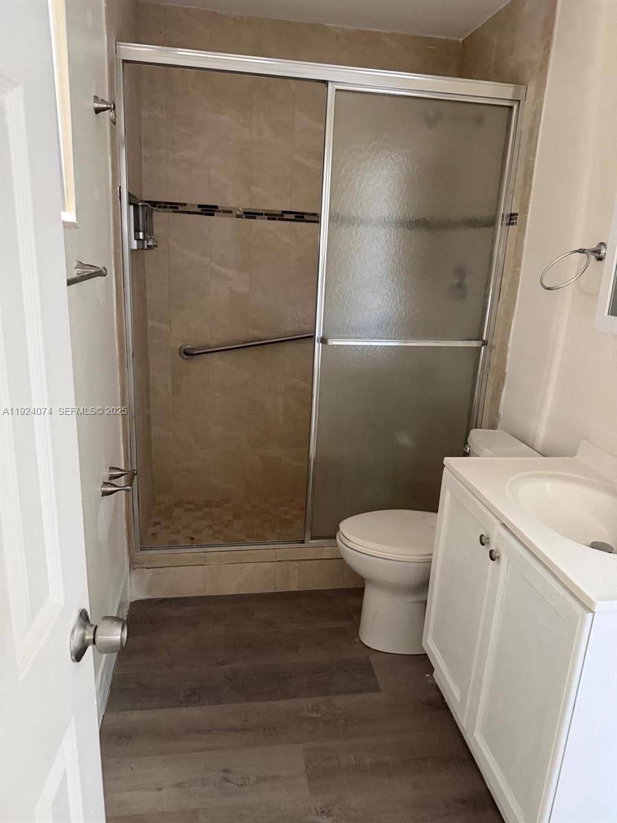 19810 Holiday Road Cutler Bay, FL 33157 - Photo 8 of 39