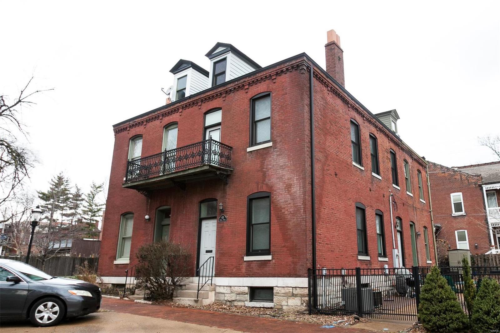 823 Rutger Street St. Louis, MO 63104 - Photo 2 of 22 Gallery Image 2