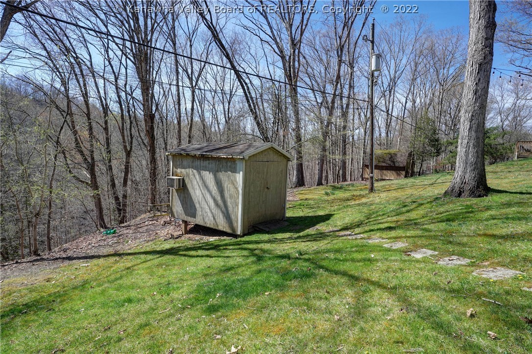 808 Daverton Road Charleston, WV 25303 - Photo 28 of 31 Gallery Image 28