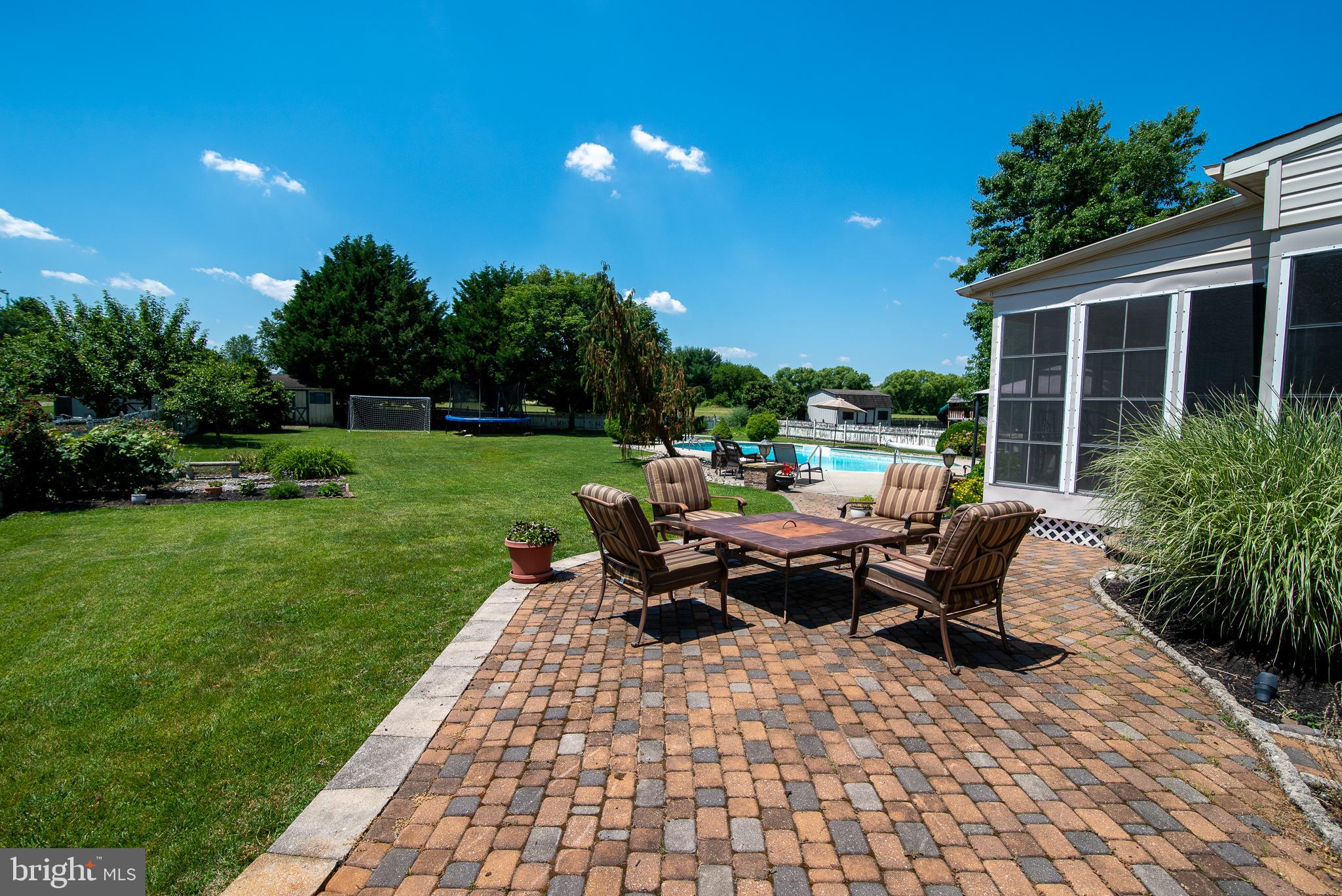 29 Clover Ridge Drive Mickleton, NJ 08056 - Photo 6 of 32 EP henry Paver Patio