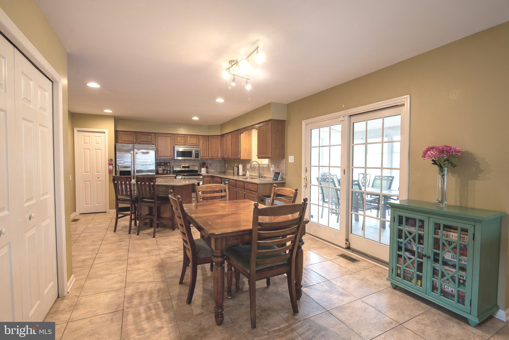 29 Clover Ridge Drive Mickleton, NJ 08056 - Photo 8 of 32 Eat in Kitchen view from living room