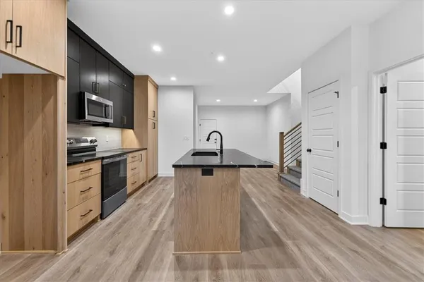 $649,950 | 9326 Freedom Street, Lenexa, KS 66227