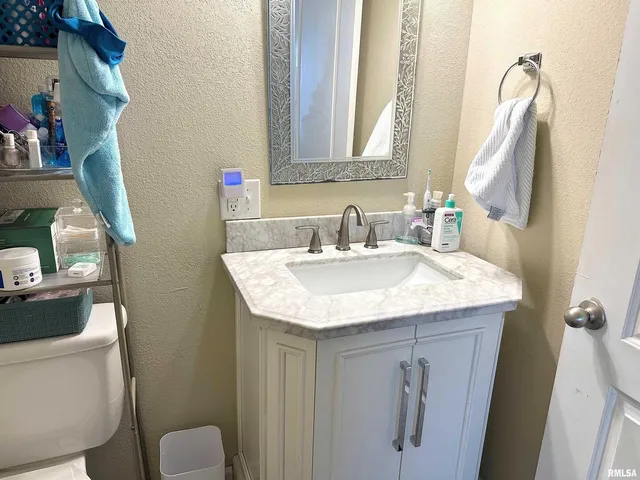 $144,900 | 501 Cedar Creek Road, Makanda, IL 62958