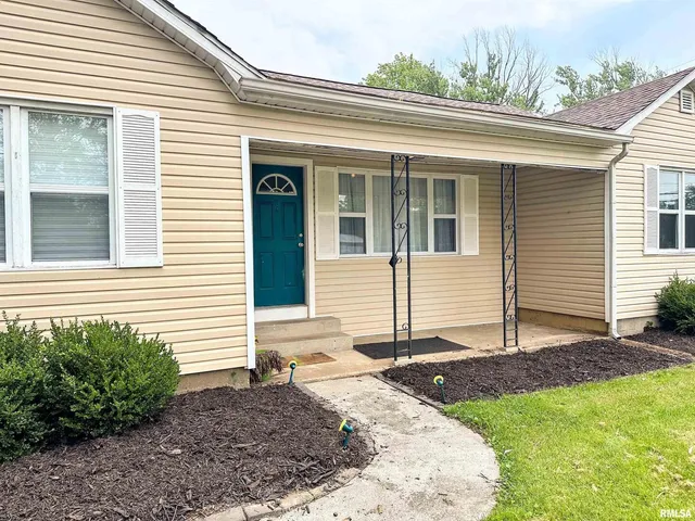 $144,900 | 501 Cedar Creek Road, Makanda, IL 62958