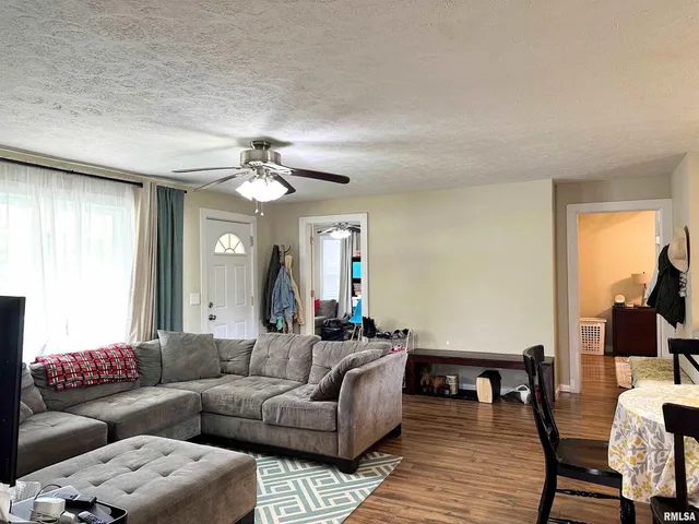 $144,900 | 501 Cedar Creek Road, Makanda, IL 62958