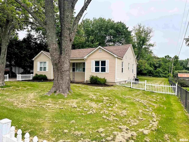 $144,900 | 501 Cedar Creek Road, Makanda, IL 62958