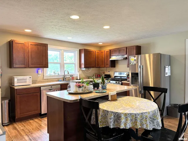 $144,900 | 501 Cedar Creek Road, Makanda, IL 62958