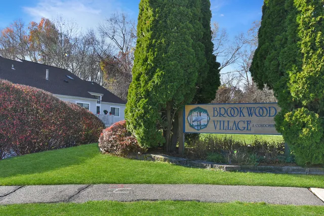 $1,700 | 37 Brookwood Drive, Unit G, Rocky Hill, CT 06067