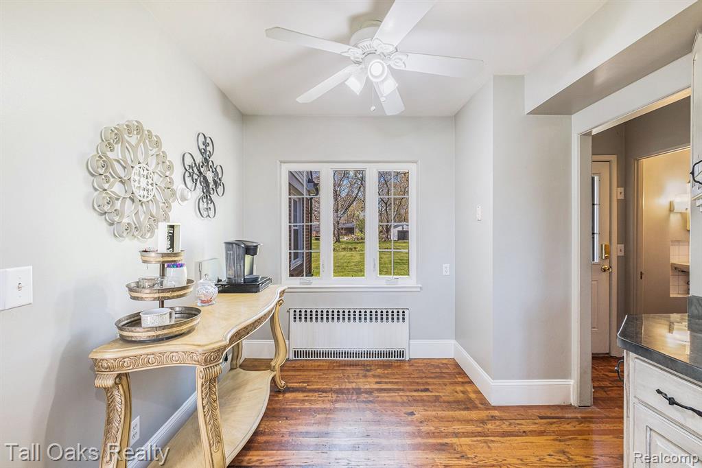 8239 Davison Road Davison, MI 48423 - Photo 6 of 40