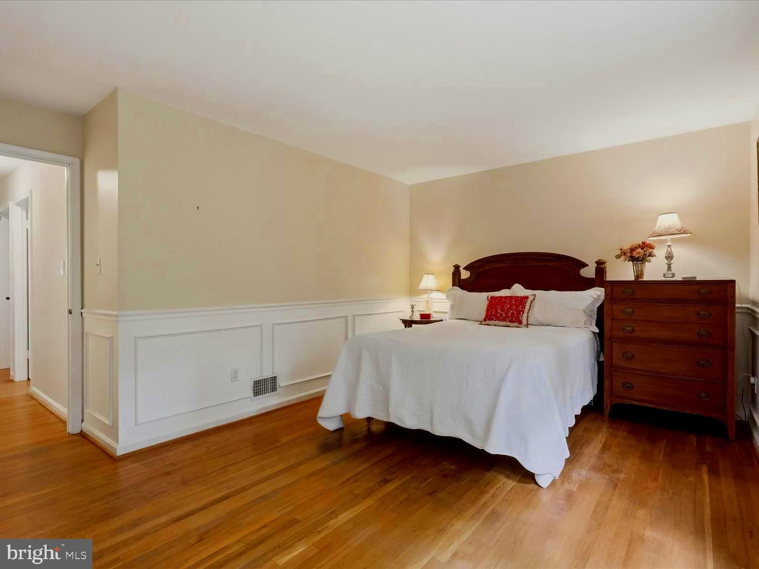 6424 Alloway Court Springfield, VA 22152 - Photo 17 of 38 Gallery Image 17
