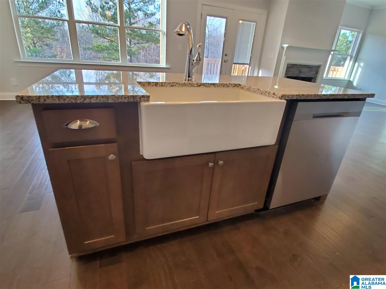 892 Madison Lane Helena, AL 35080 - Photo 4 of 47