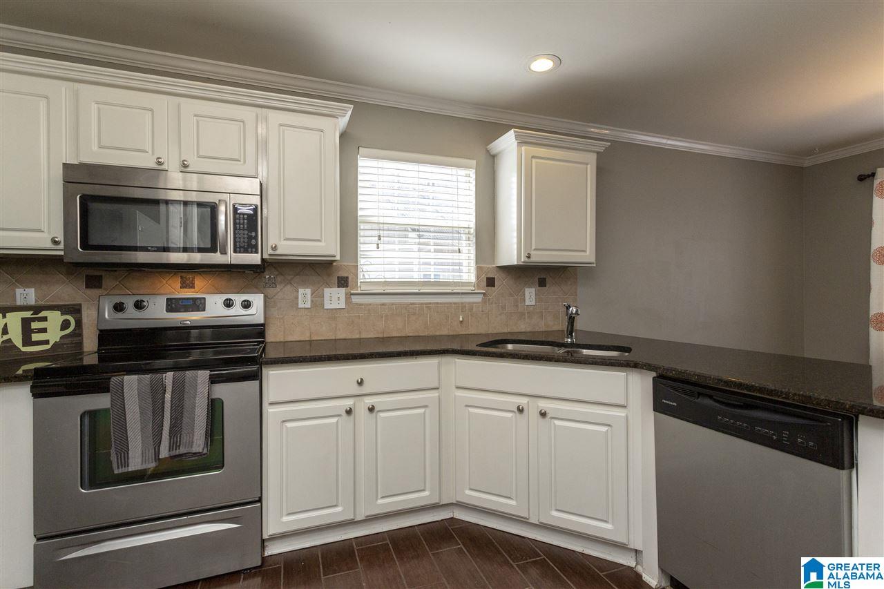 223 Meriweather Lane Calera, AL 35040 - Photo 8 of 38