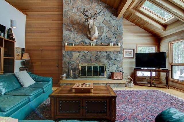 13831 Bishops Cap Black Butte Ranch, OR 97759 - Photo 5 of 30 13831 Bishops Cap-10