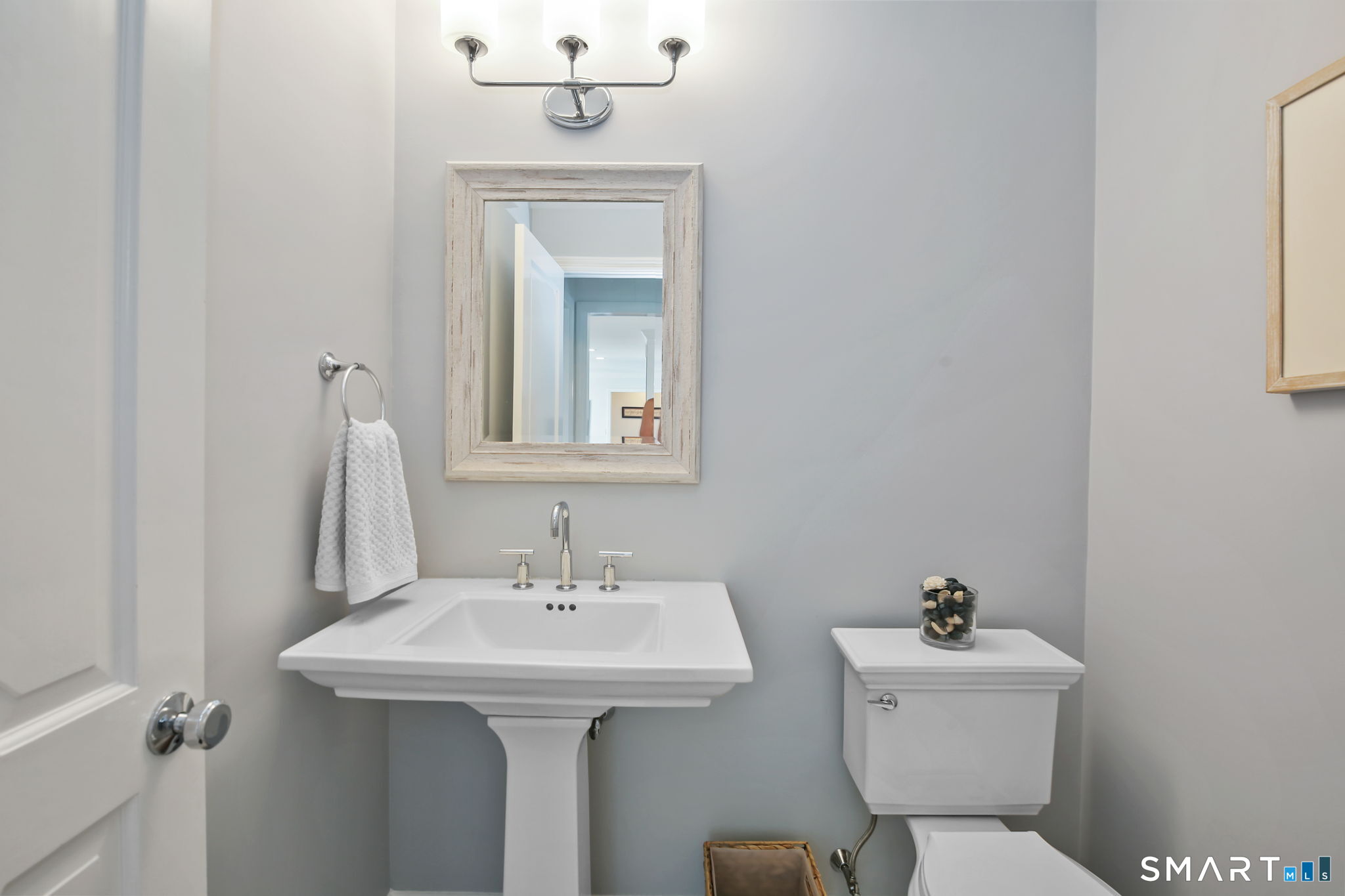 39 Wedgemere Road Stamford, CT 06905 - Photo 18 of 35 Gallery Image 18