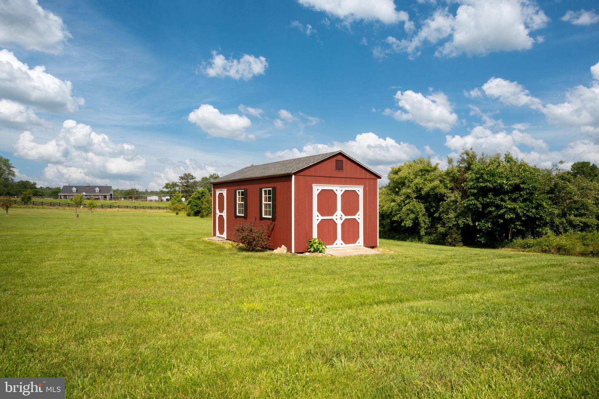 115 Saddle Ridge Lane Fredericksburg, VA 22406 - Photo 98 of 100 a view of a house with a yard