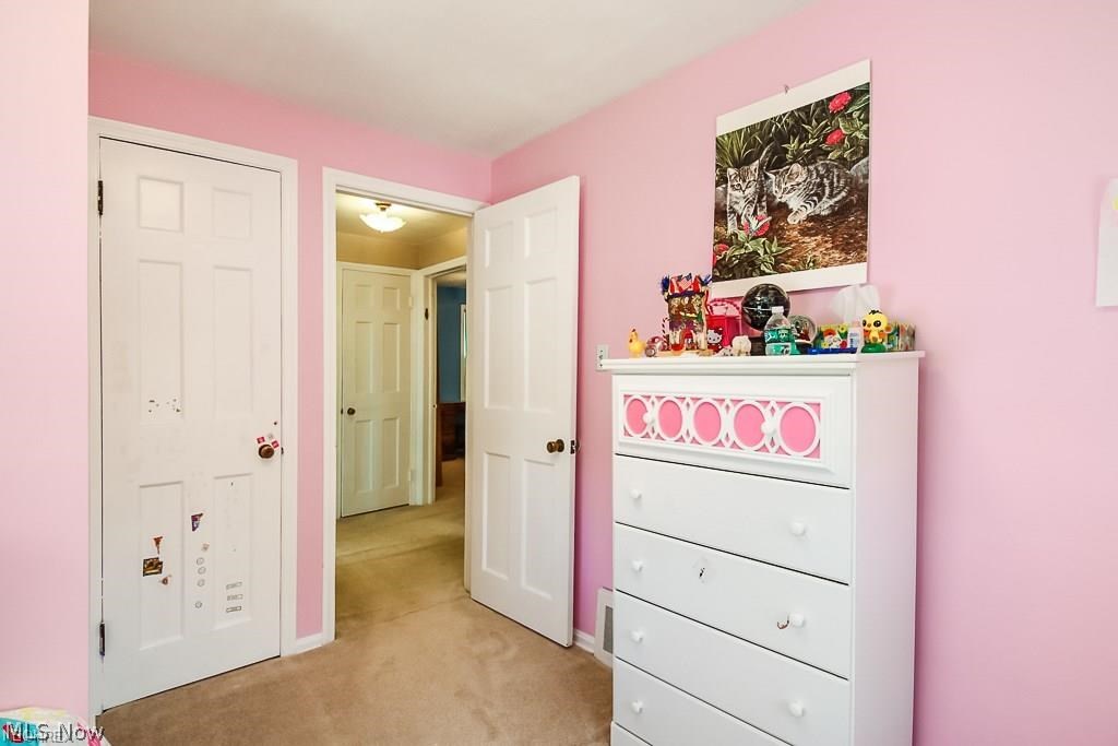 4815 Farnhurst Road Cleveland, OH 44124 - Photo 18 of 18