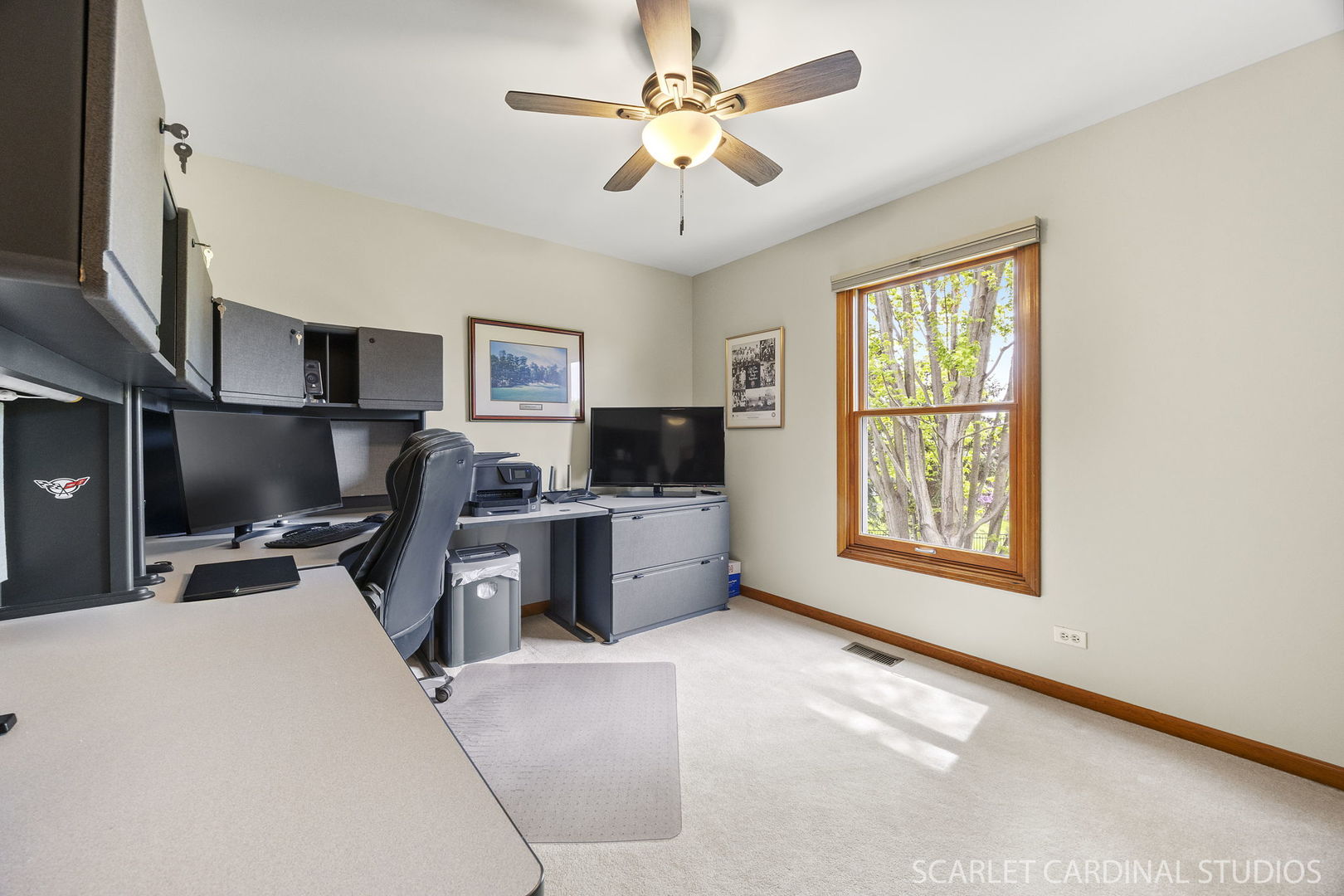 2565 Thornley Court Aurora, IL 60504 - Photo 24 of 59 a view of a livingroom with workspace and a window